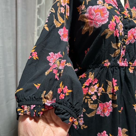 Floral Black Dress with Pink and Orange Accents - Picture 4 of 14
